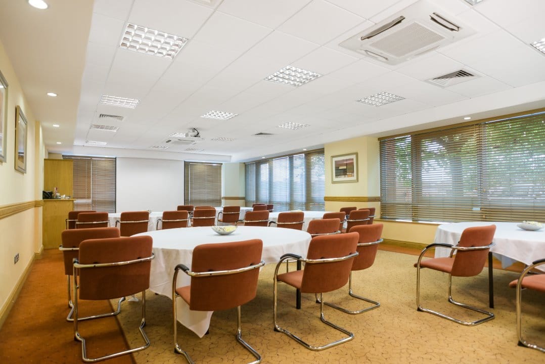 Photo of Leonardo Hotel Sheffield, Suite 8