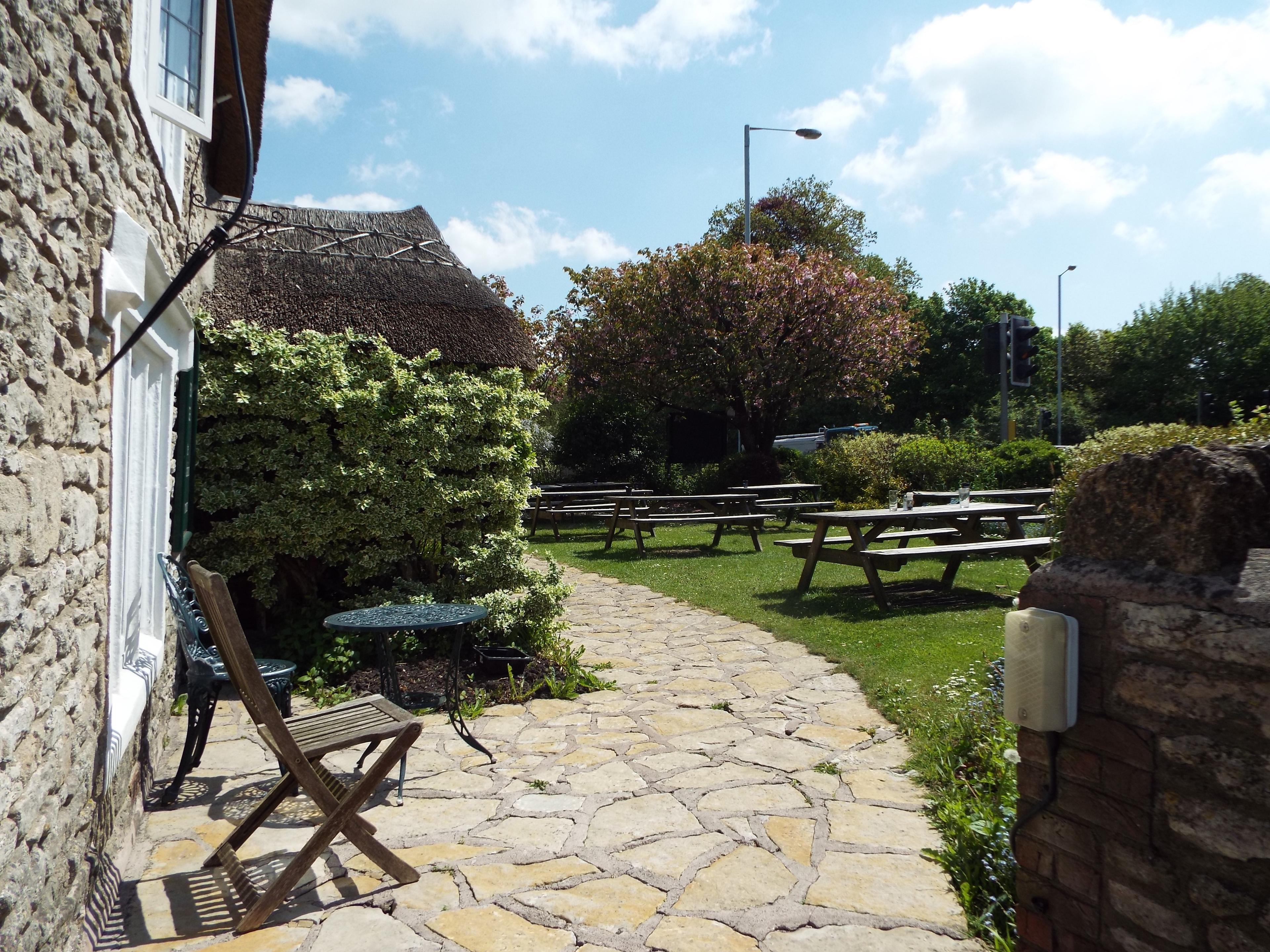 The Thatched Cottage Inn, Outside area photo #0