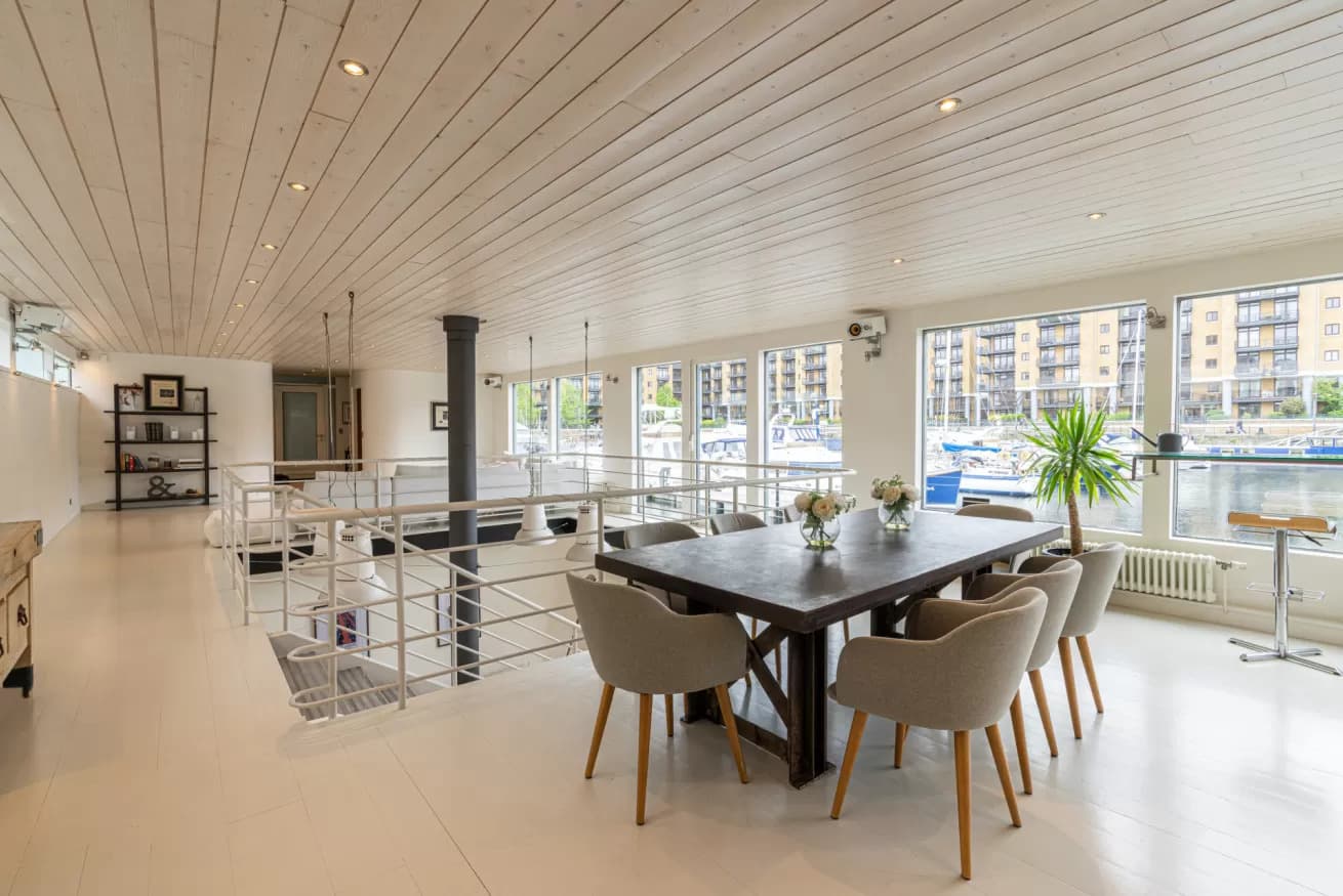 Team Building Space, St Katharine's Boathouse photo #6