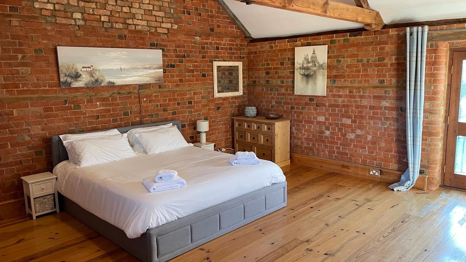 Exclusive Hire, Eastfields Farm Barns photo #6
