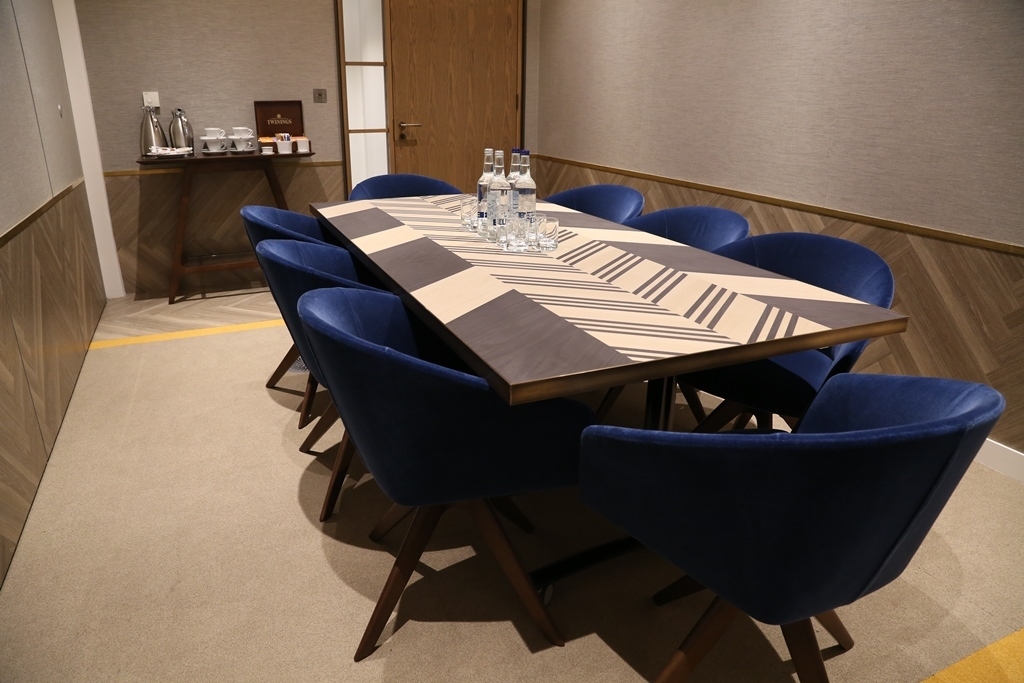 Photo of The Argyll Club 81 Fulham Road, Rossillon