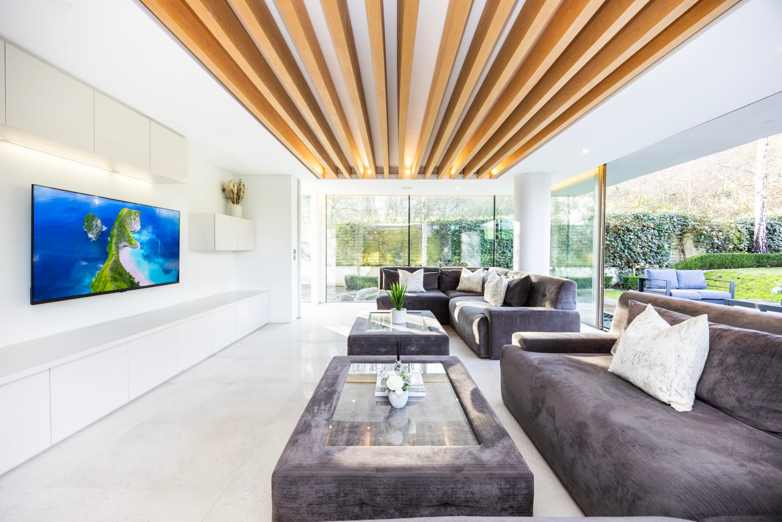 Whole Venue, Radlett Eco Mansion photo #11