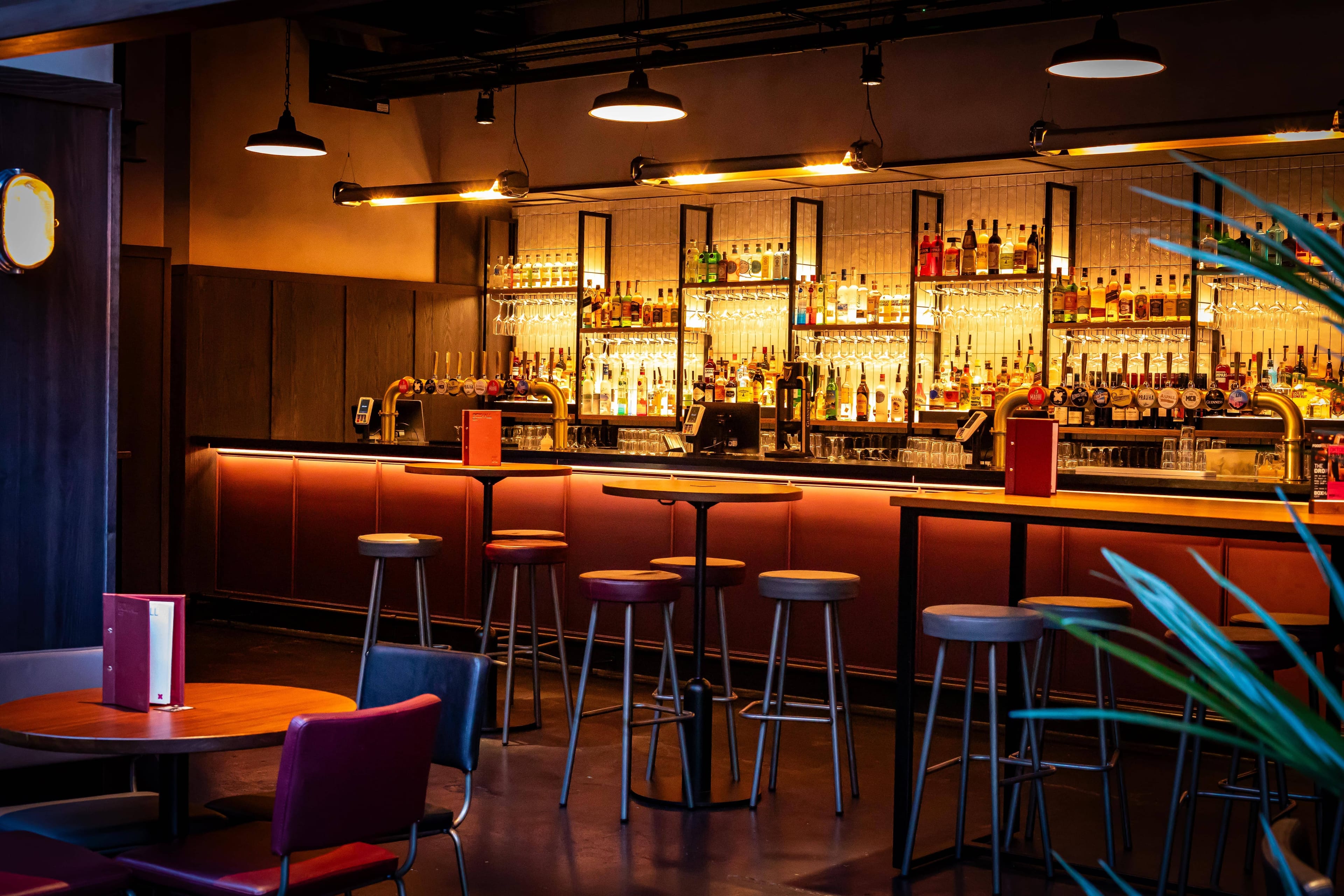 Photo of BOXHALL City, The Metropolitan Bar