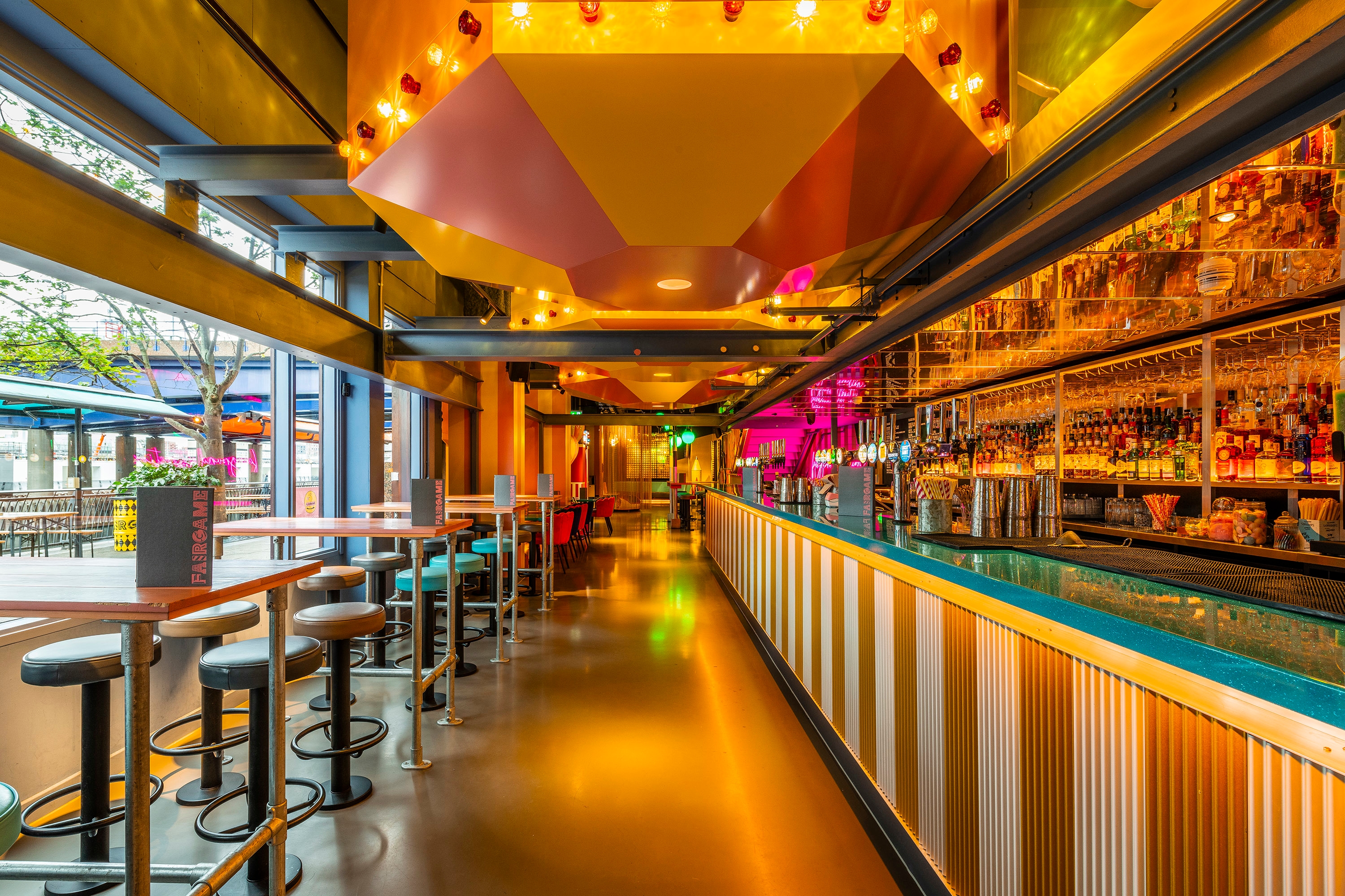 Photo of Fairgame, Carousel Bar