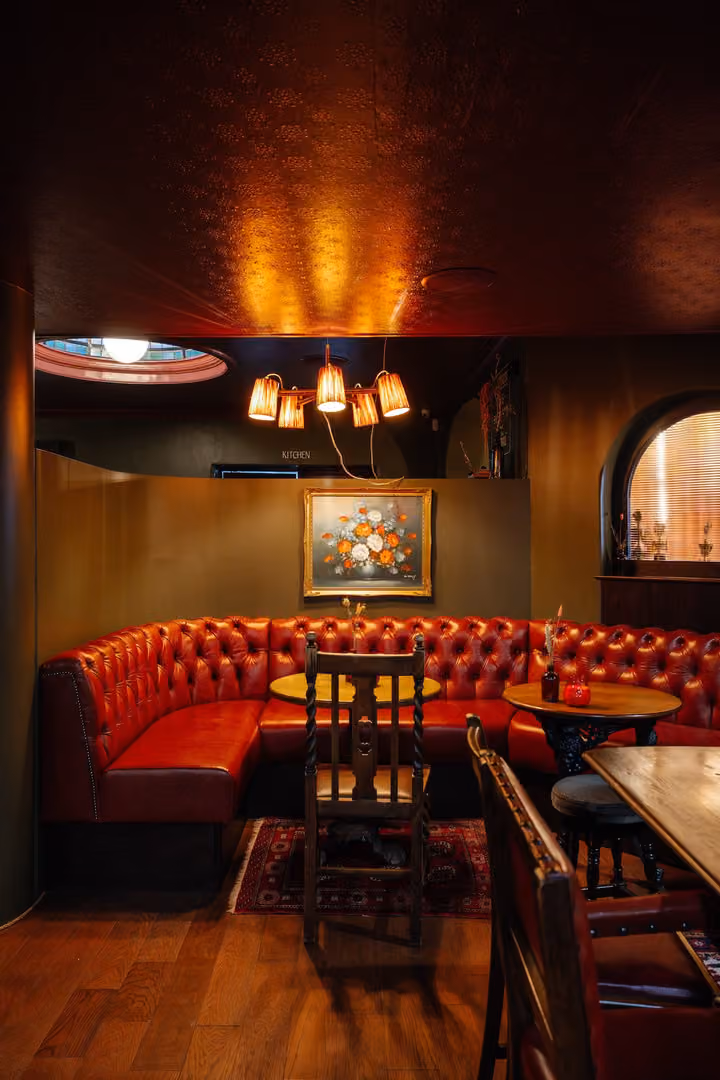 The Lounge, The Black Eel photo #2