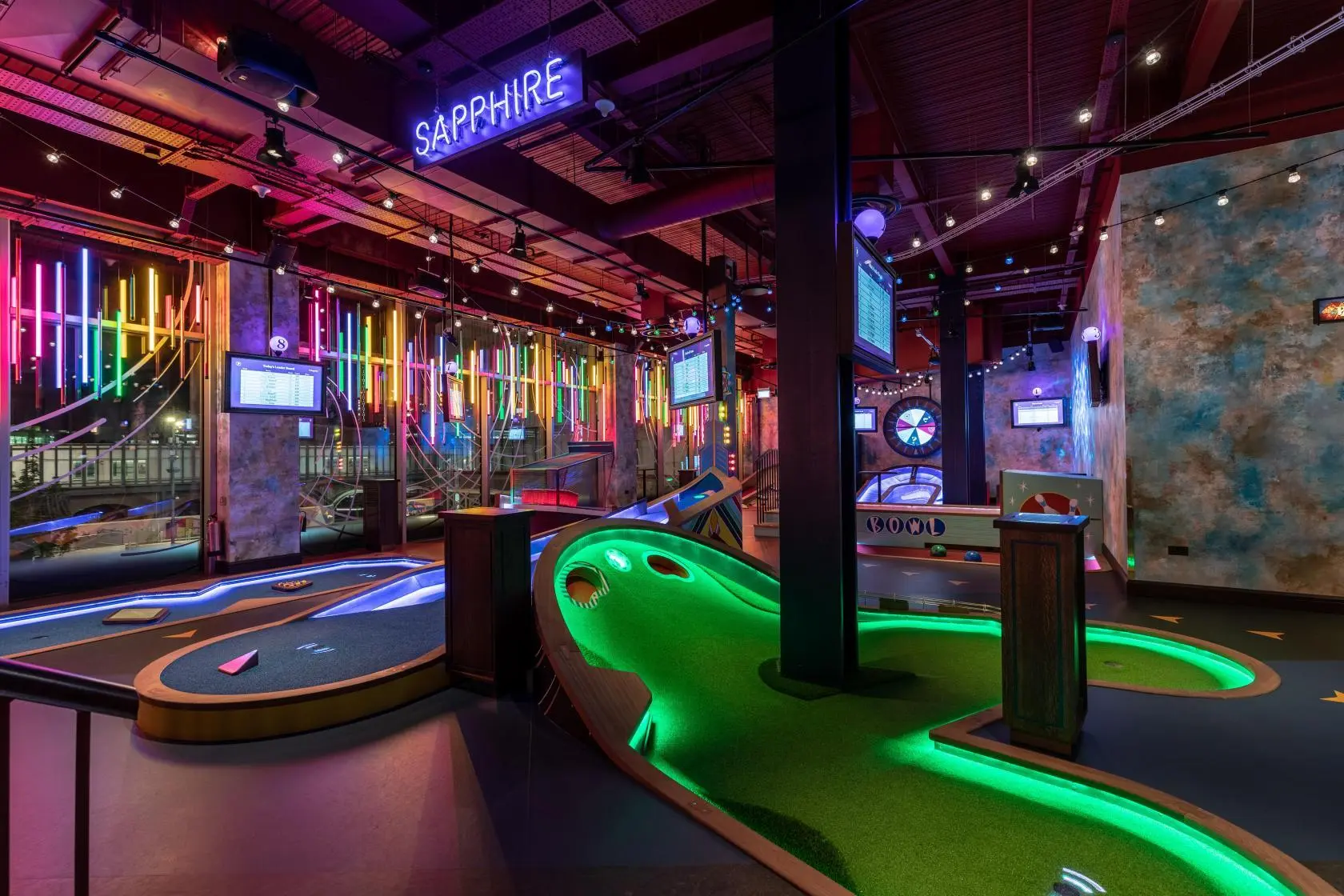 Skip The Match. Go Unlimited!, Puttshack White City photo #3