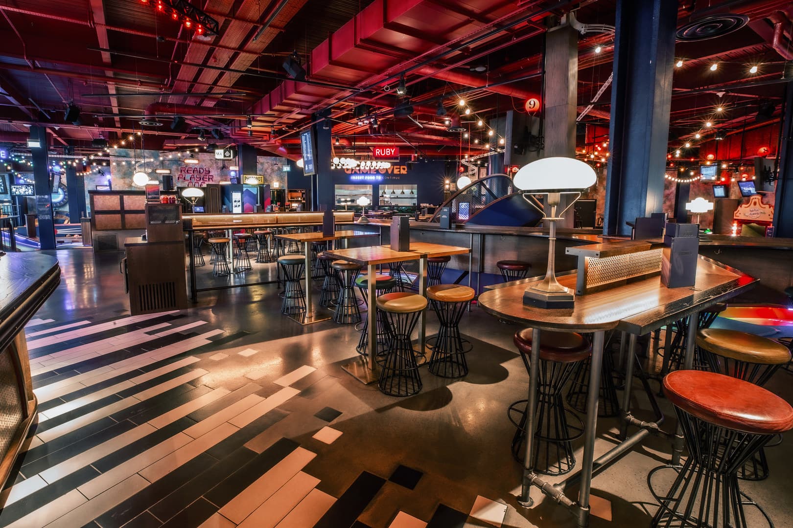 Half Hire, Puttshack White City photo #2