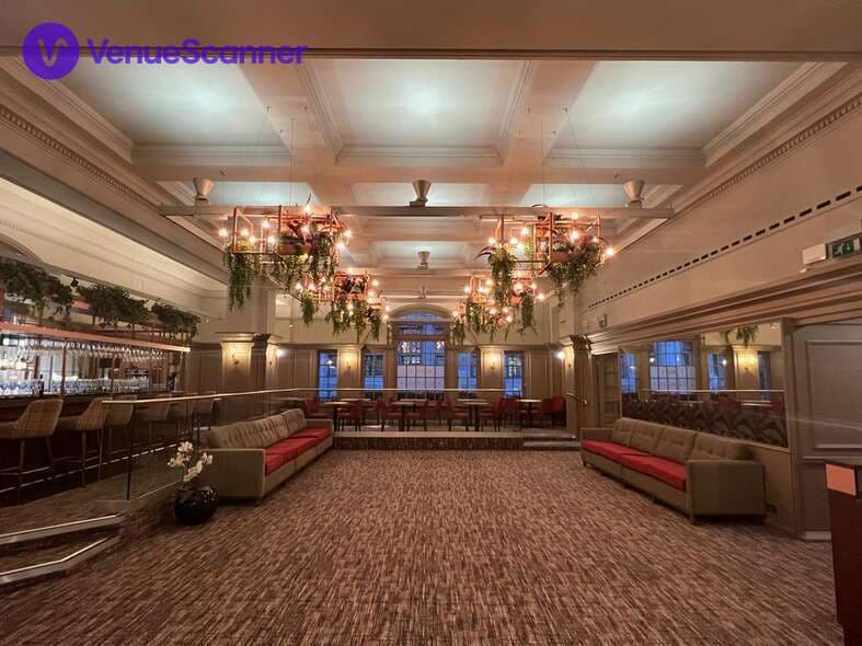 Six Clerks, 113 Chancery Lane photo #3