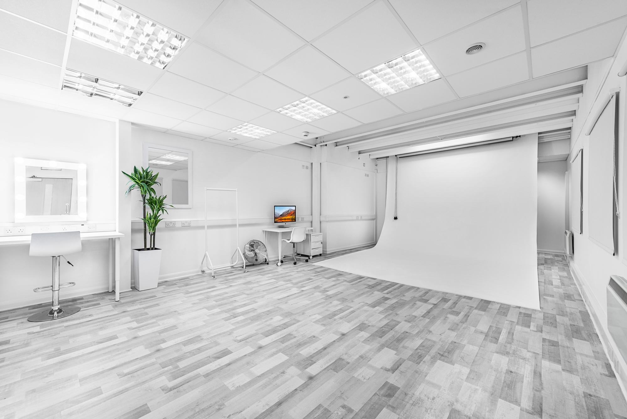 Photo of UniQ Royal Arsenal, S3 Royal Arsenal Shoots