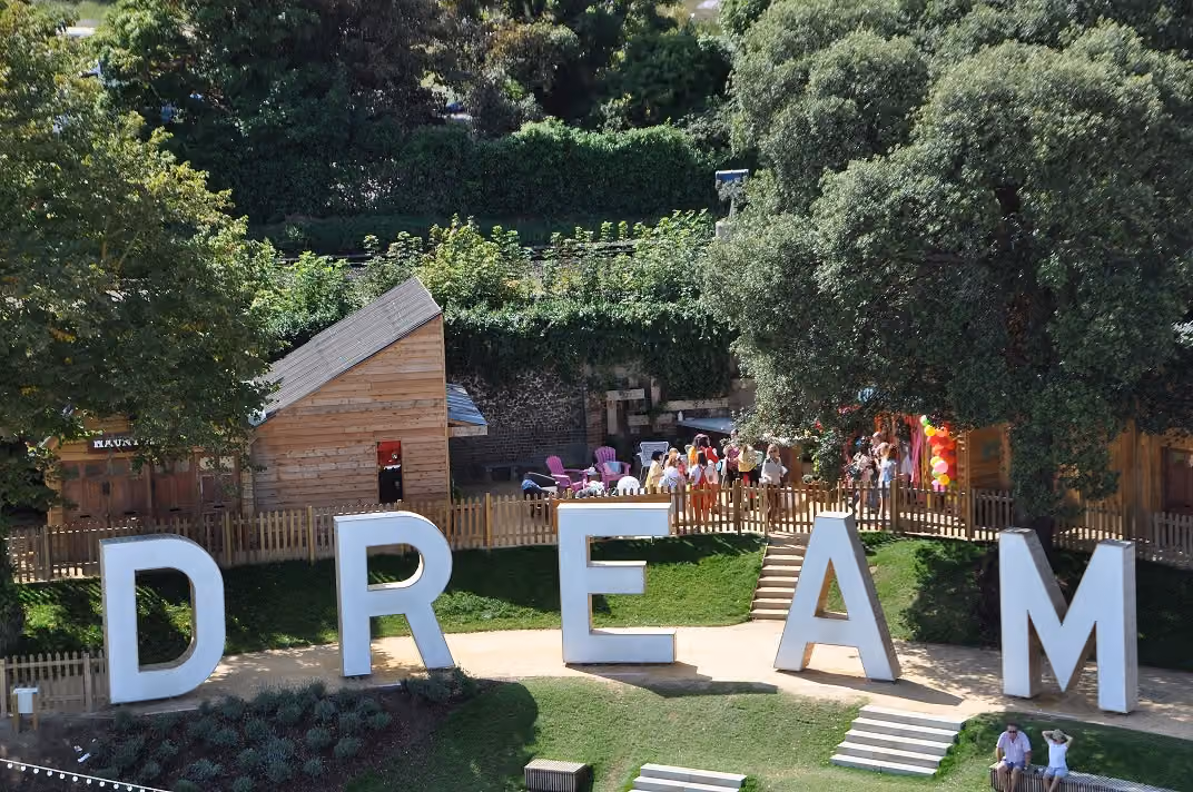 VIP Beach Huts, Dreamland photo #3