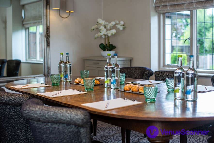 Snug, Hogarths Stone Manor photo #1