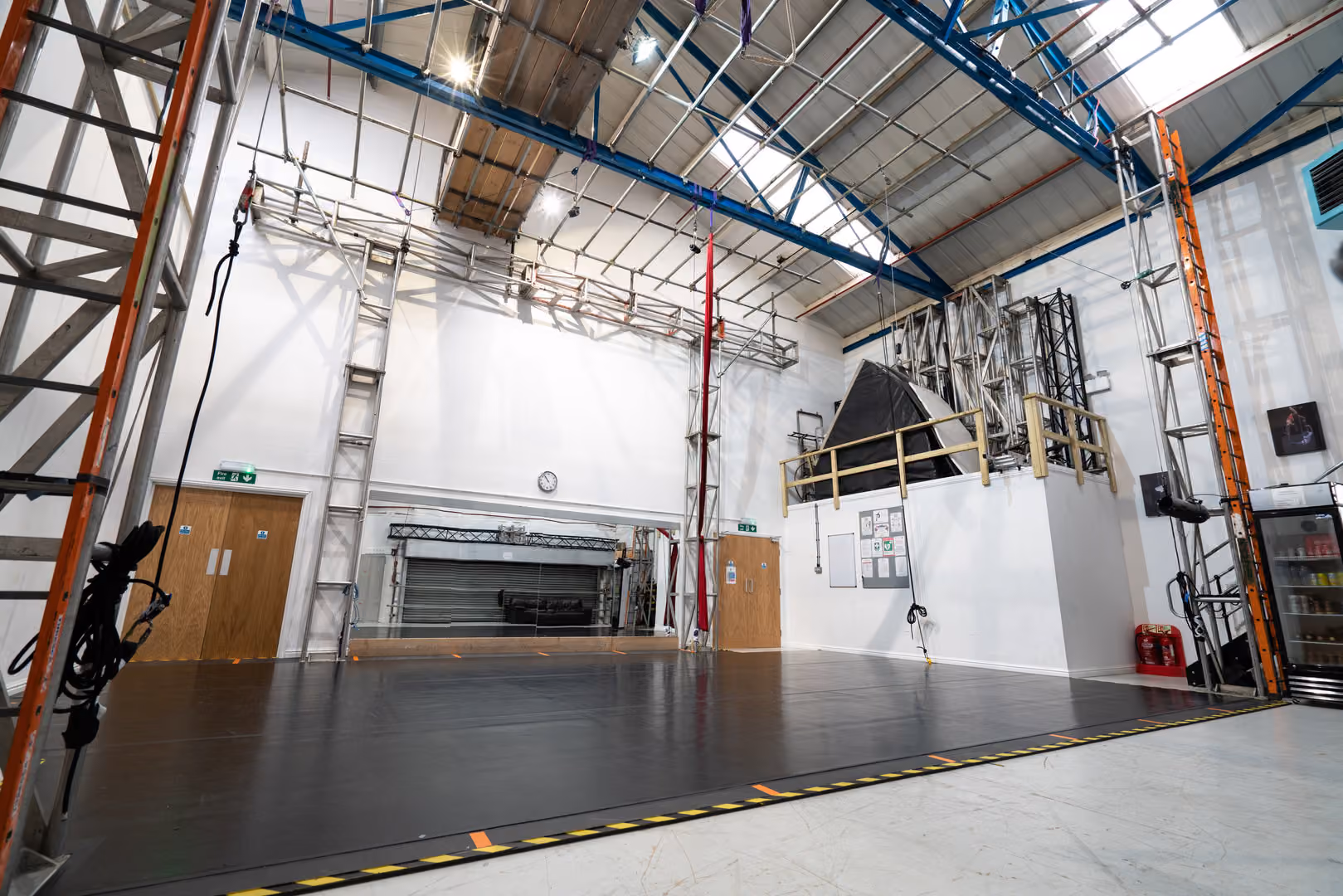 Creation Studio, Aircraft Circus Academy photo #2