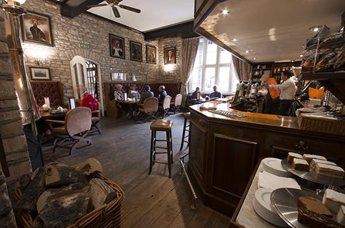 Bar & Restaurant, The Snooty Fox Hotel & Restaurant photo #1