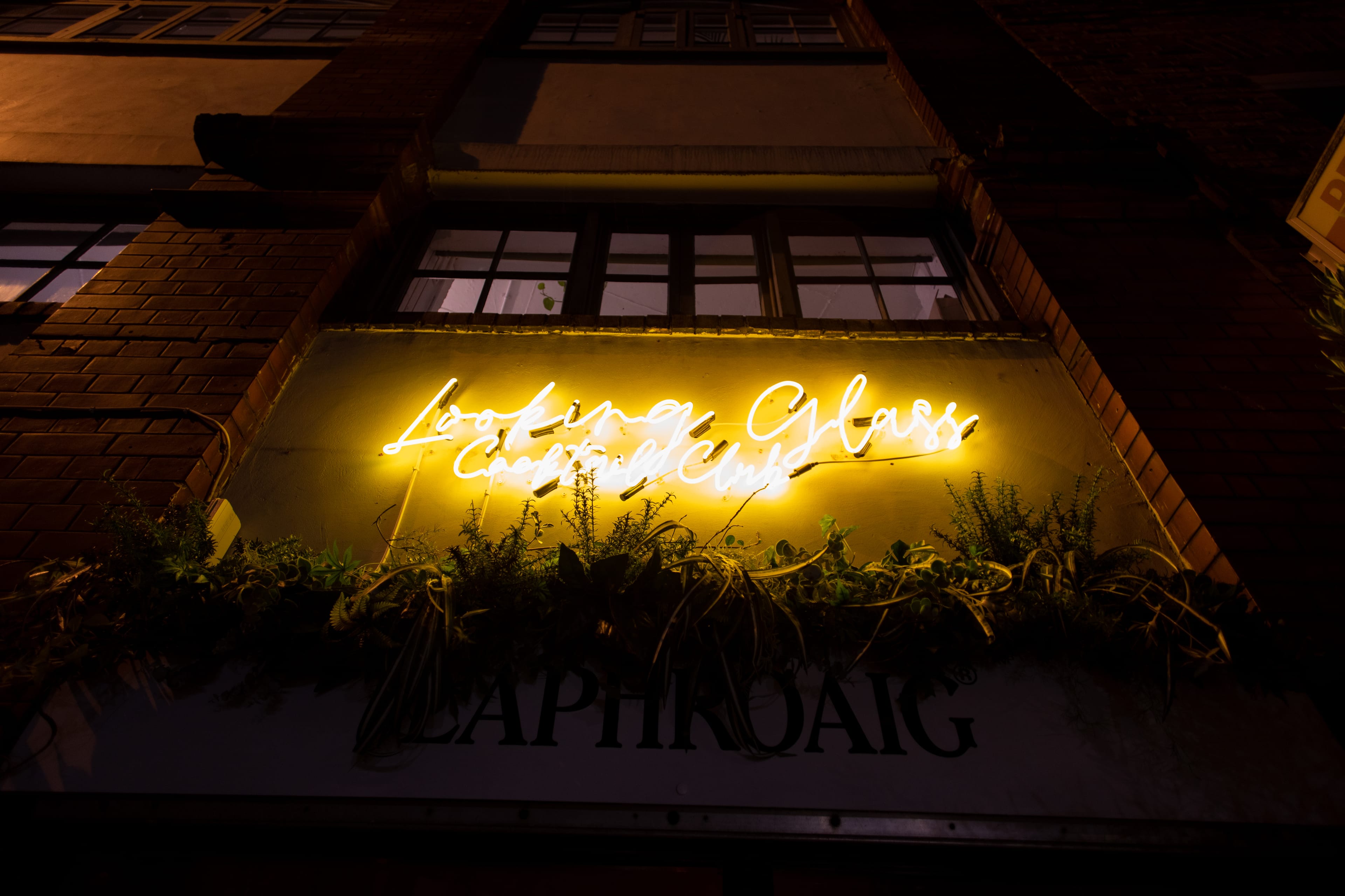 Photo of Looking Glass Cocktail Club, The Secret Bar