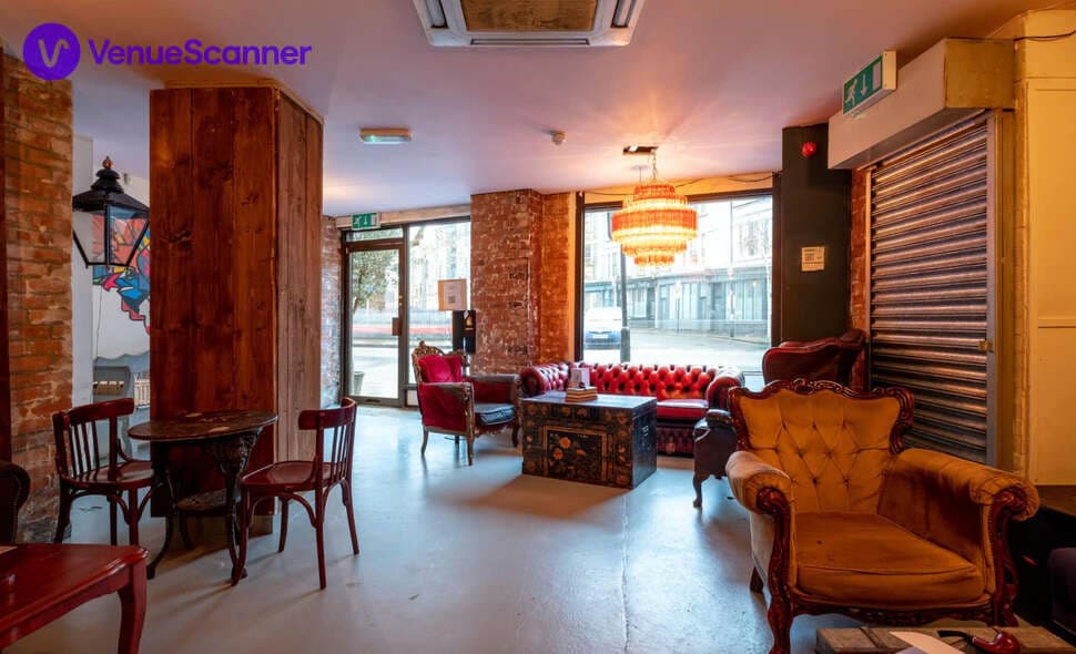 Looking Glass Cocktail Club, Front Lounge photo #3