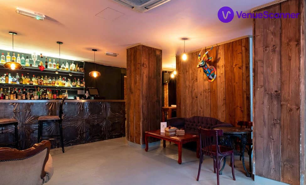 Front Lounge, Looking Glass Cocktail Club photo #2