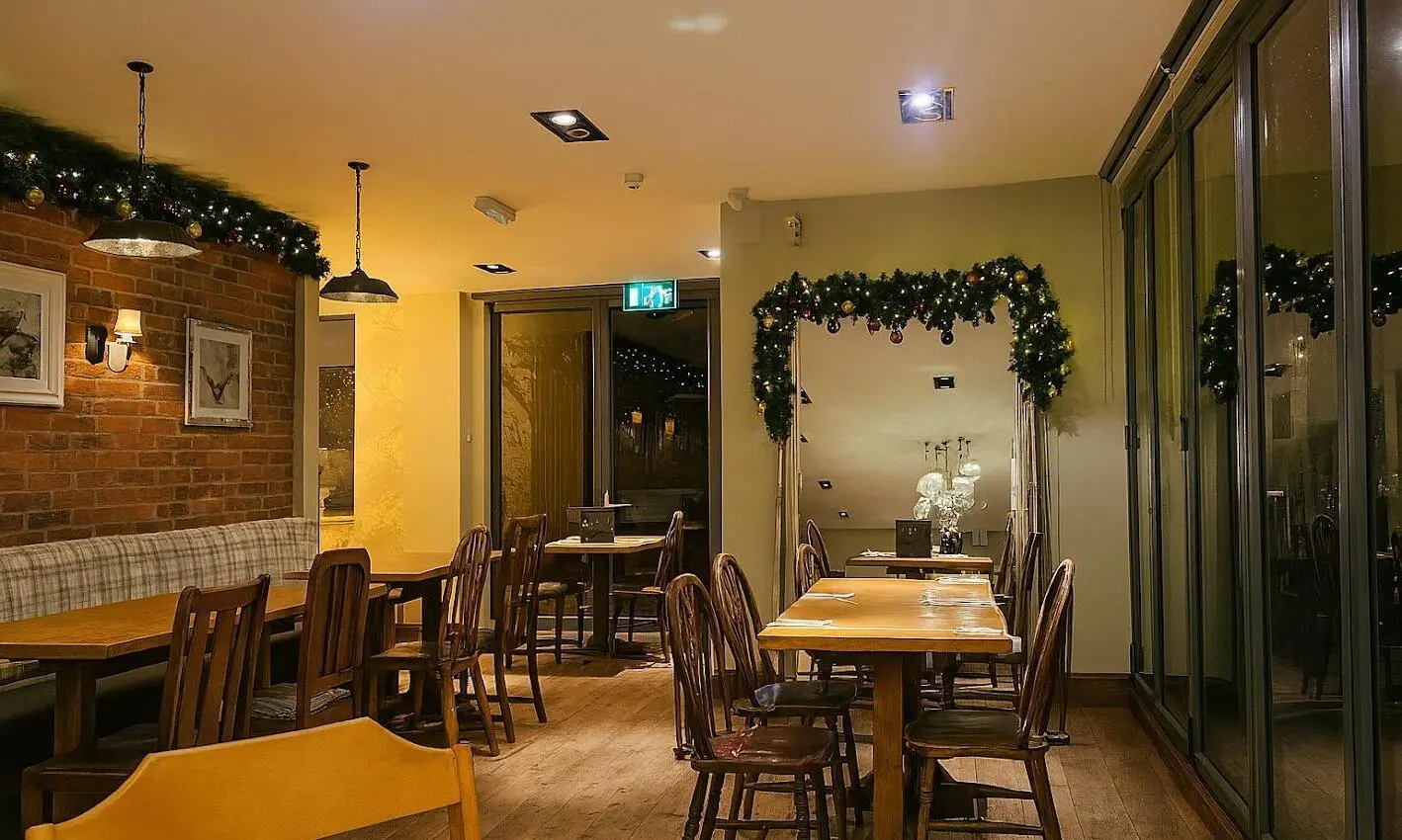 Glasshouse, Ring O' Bells photo #1