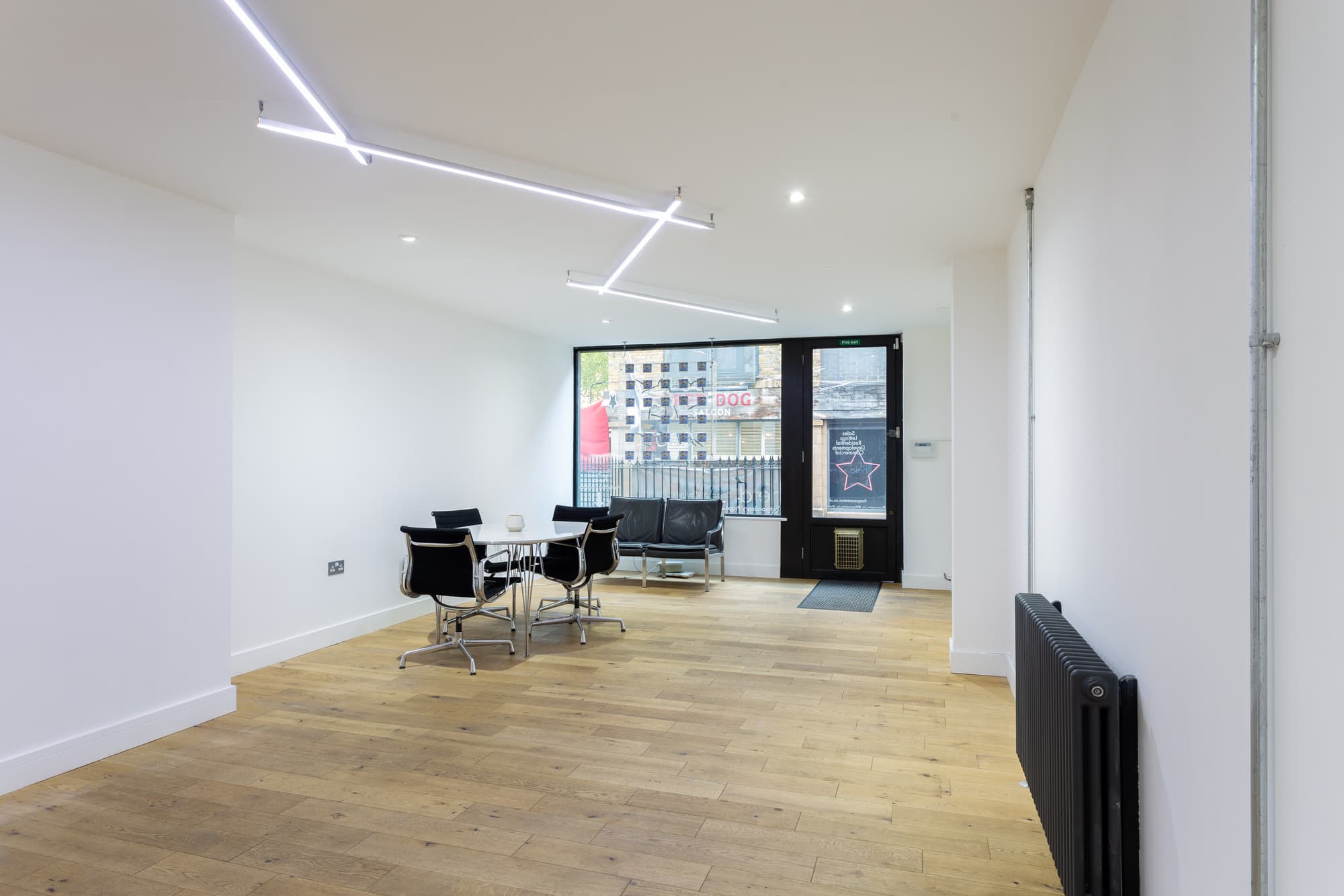 Ground Floor, Held Space photo #3