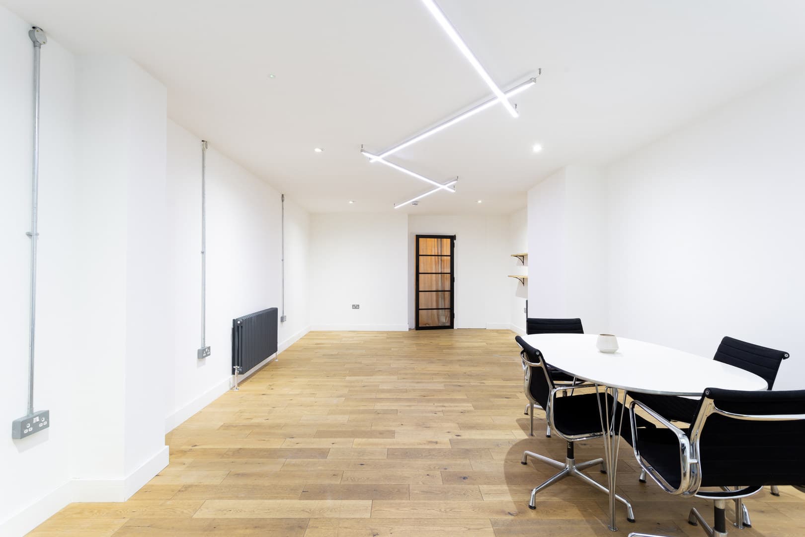 Ground Floor, Held Space photo #2