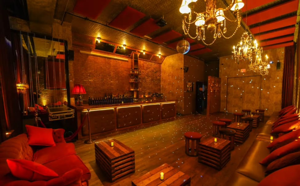 Photo of Velvet Brooklyn, Velvet Room
