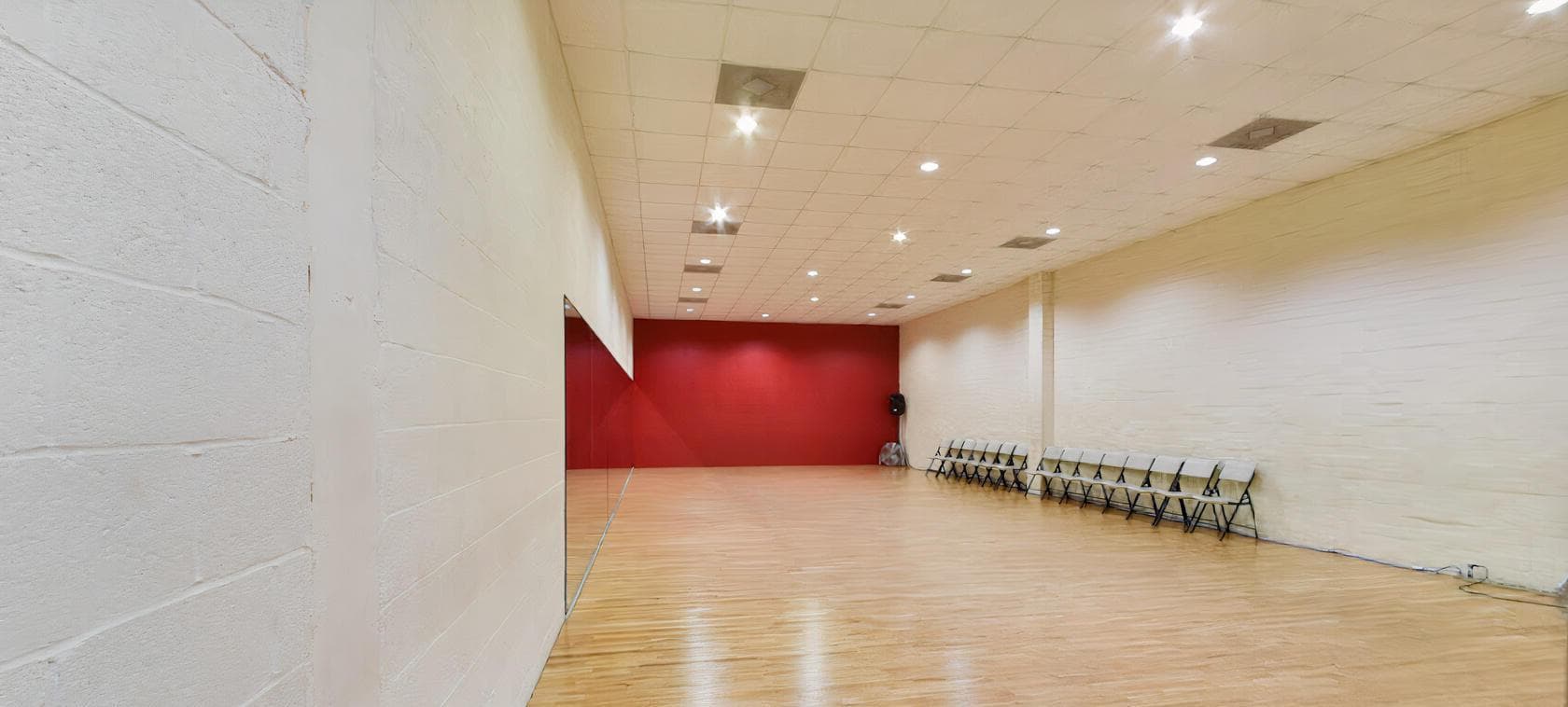 Entire Studio, City Dance & Music photo #1