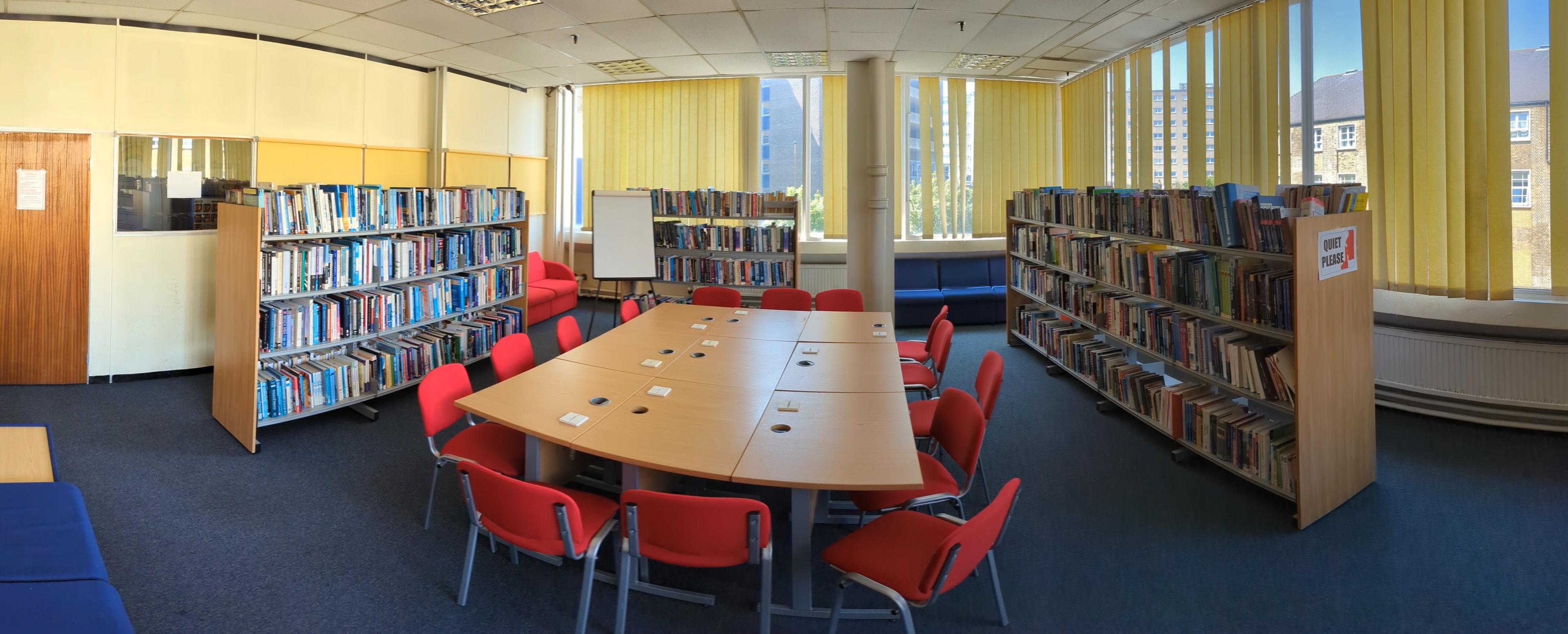 The Woolwich College, Library/Classroom photo #0