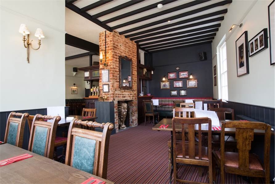 Photo of The Golden Lion