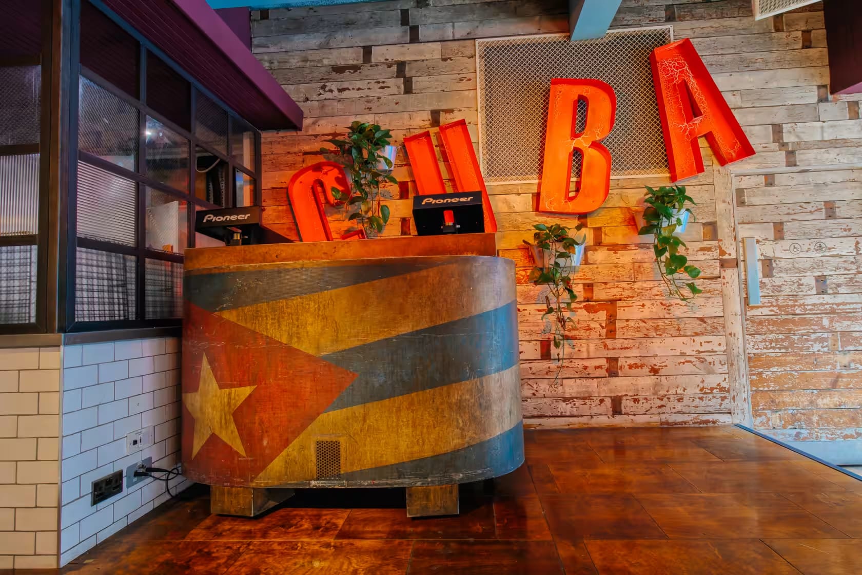 Photo of Revolucion De Cuba Leeds, Casa Bar