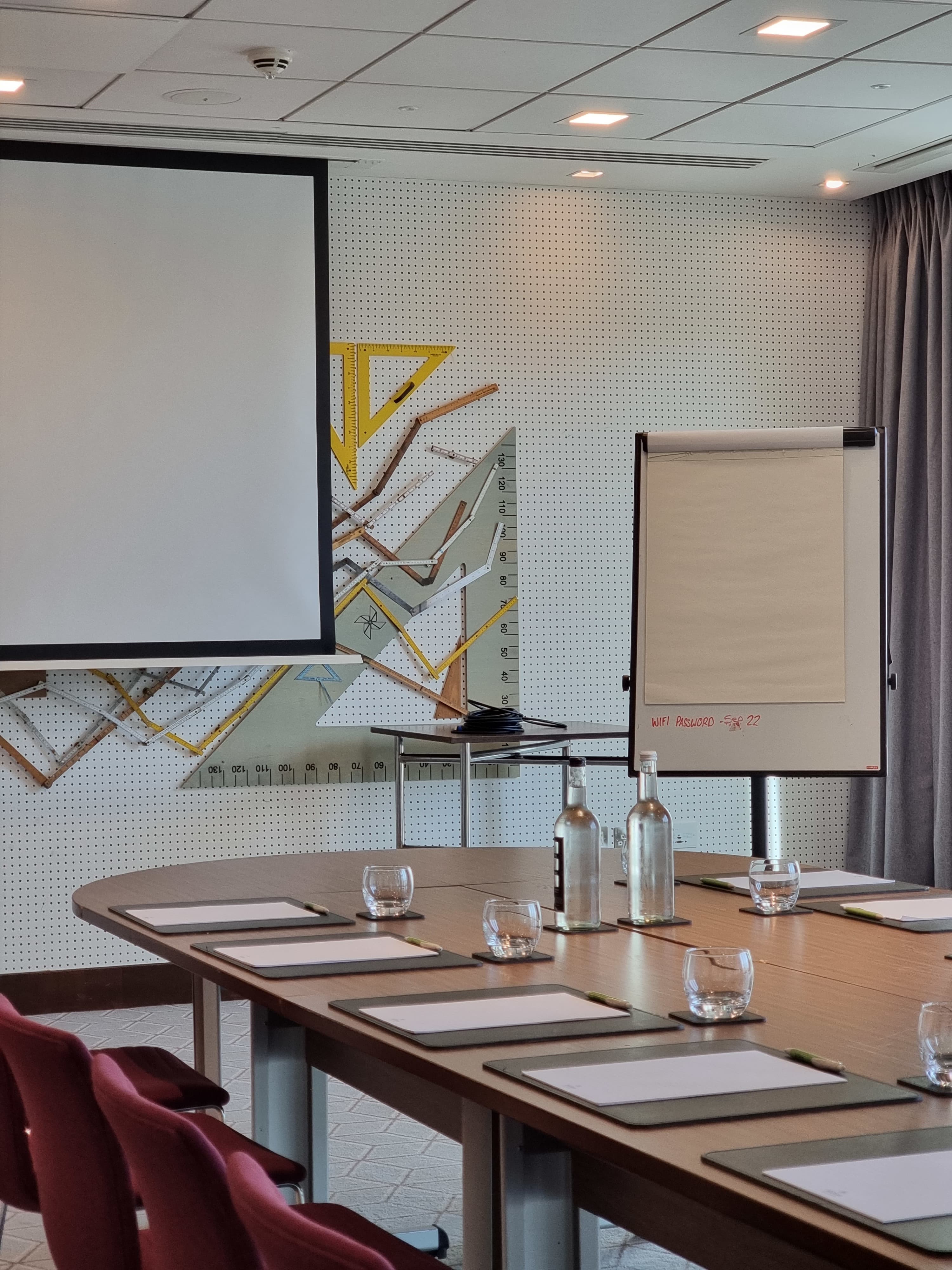 Rule, Centerfold, Balance & Blot, Hilton Bournemouth photo #6