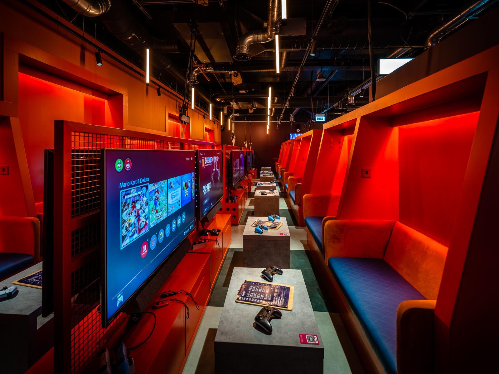 Orange Gaming Lounge, Platform Canary Wharf photo #1