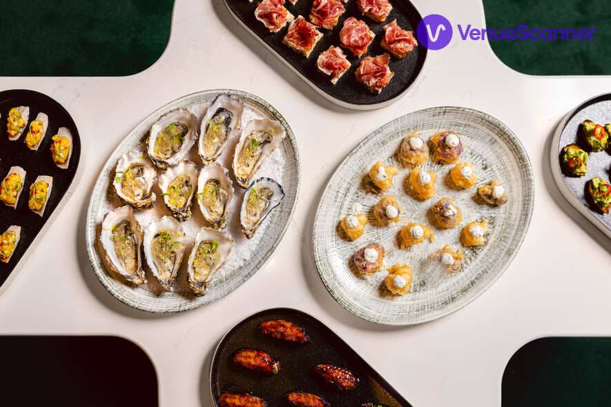 Creative Room 5, Art’otel London Battersea photo #2