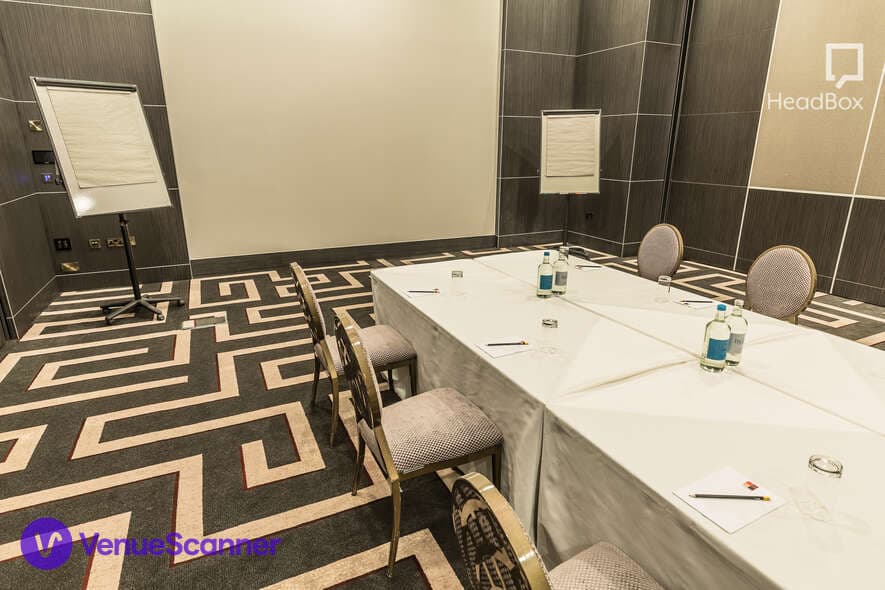 Chamber 3, Courthouse Hotel Shoreditch photo #1