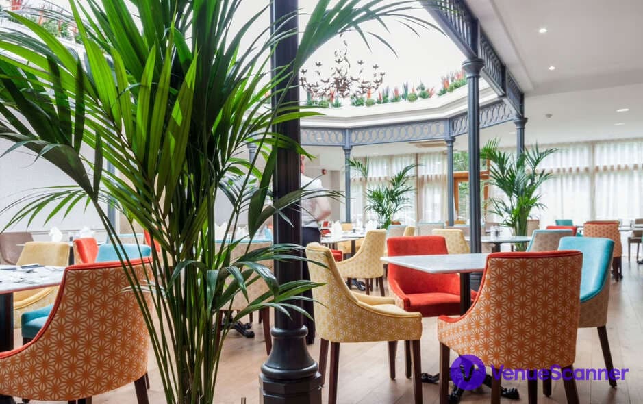 Gonville Hotel, A Member Of Radisson Individuals, Atrium photo #3