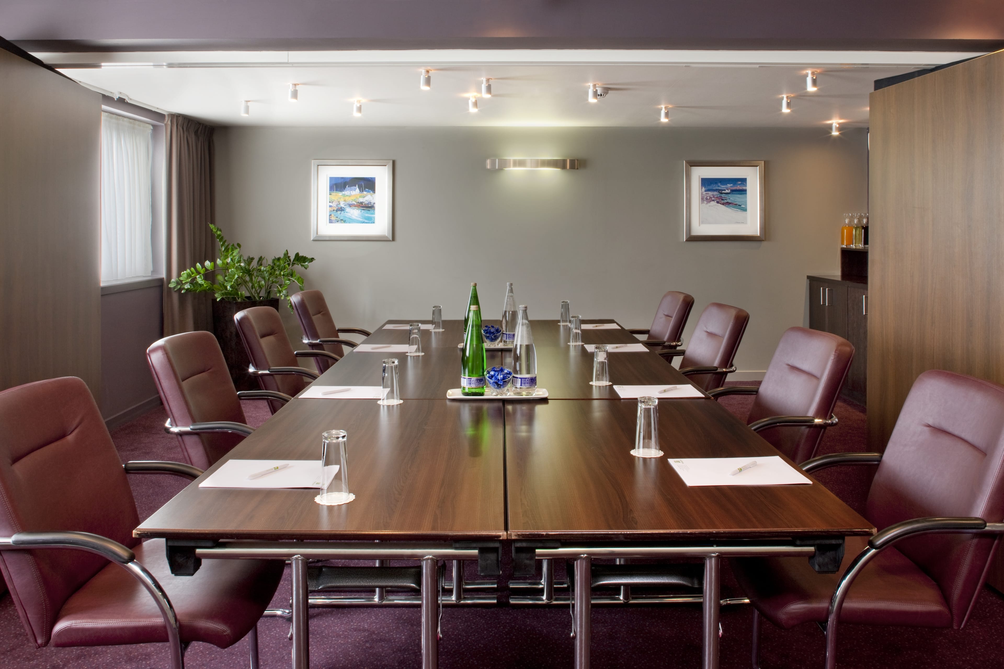 Photo of Holiday Inn Aberdeen West, Aboyne & Banchory Suite