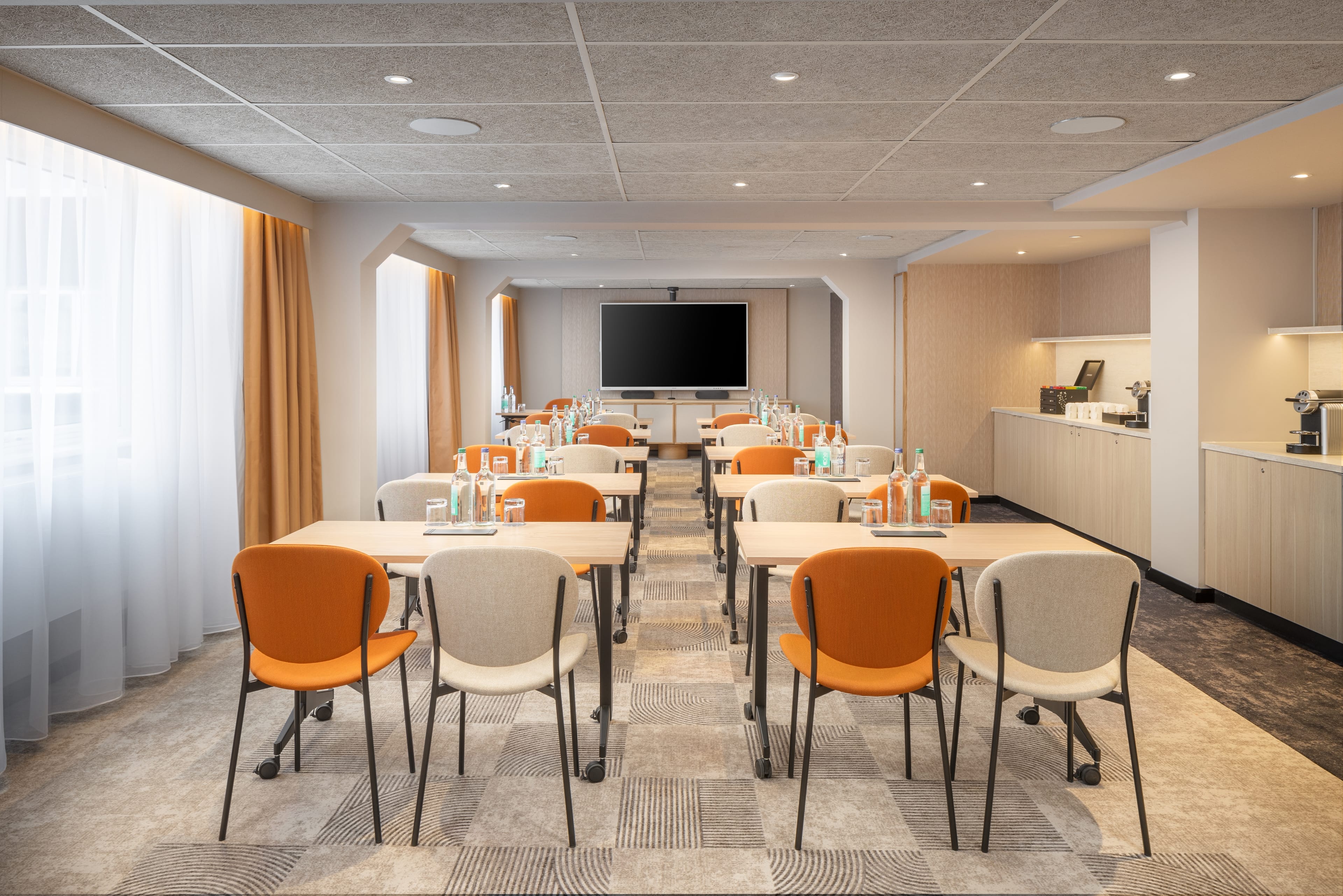 Photo of Mercure London Earls Court Hotel & Conference Centre, Hyde Park Meeting Room