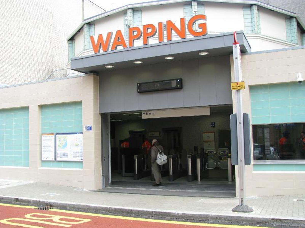 Wapping Station, The Concourse photo #4