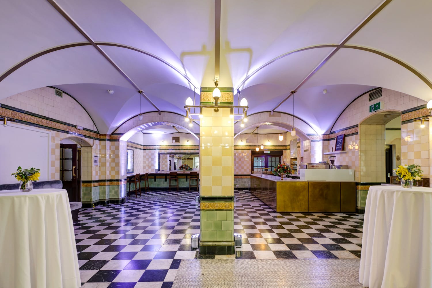 Photo of 116 Pall Mall, Café Duke