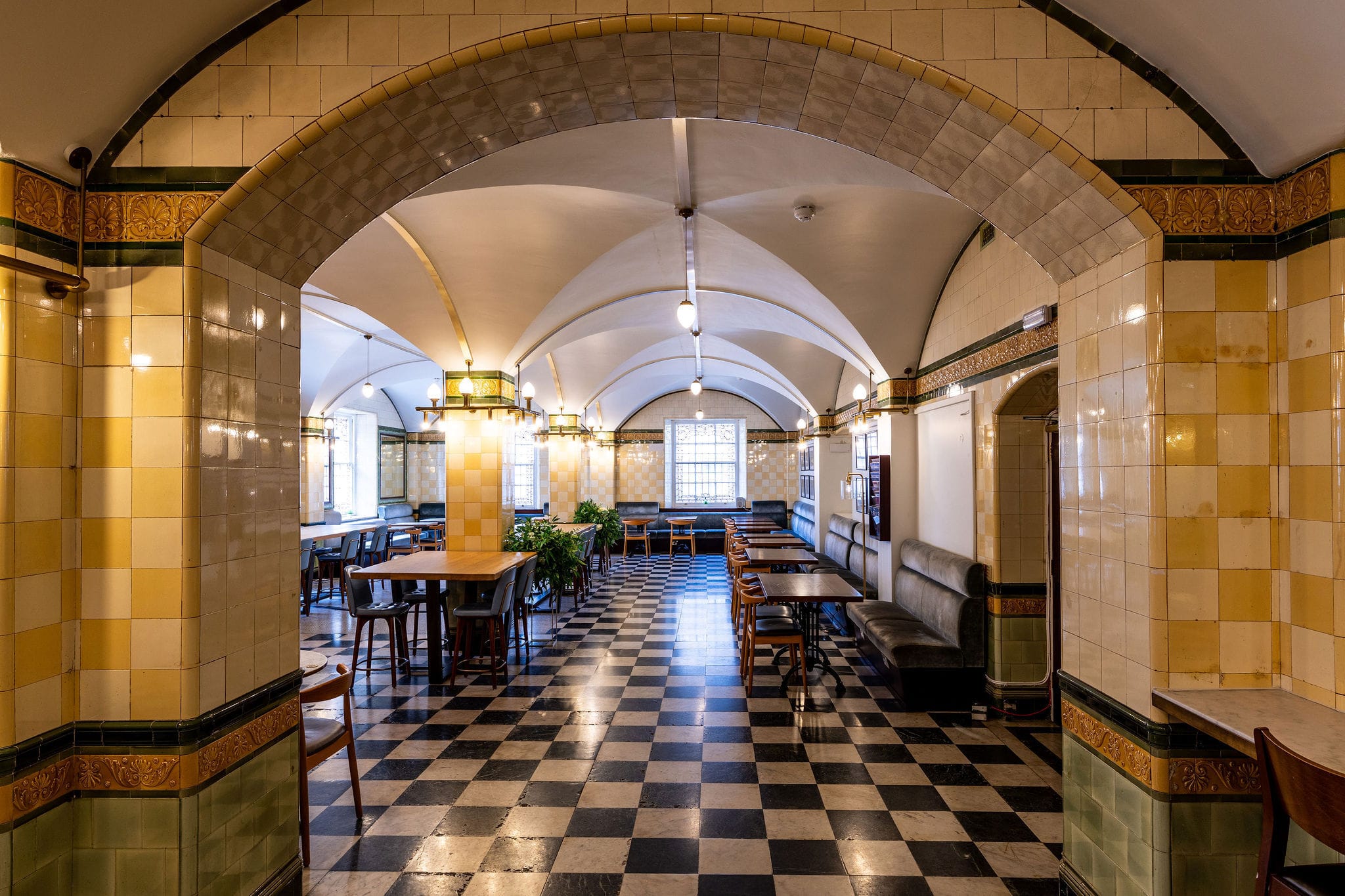 Photo of 116 Pall Mall, Café Duke