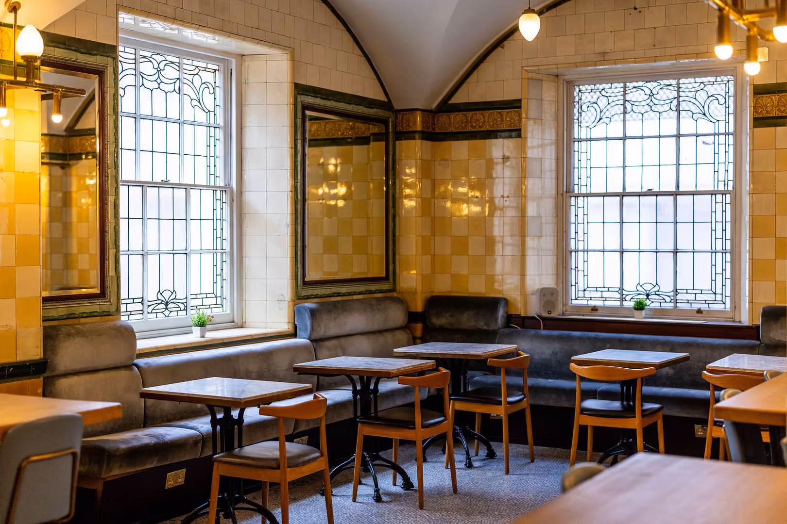Café Duke, 116 Pall Mall photo #9