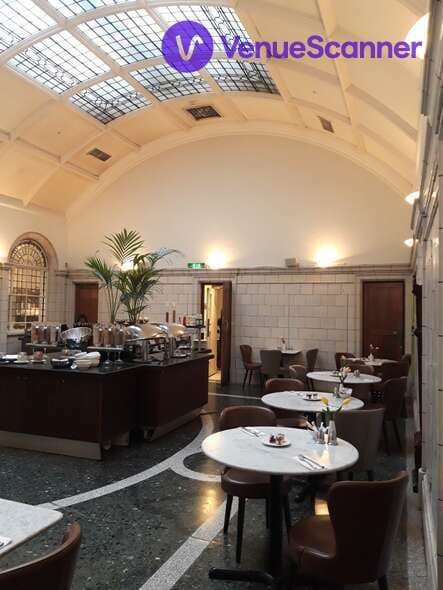 Courthouse Hotel Soho, The Waiting Room photo #3