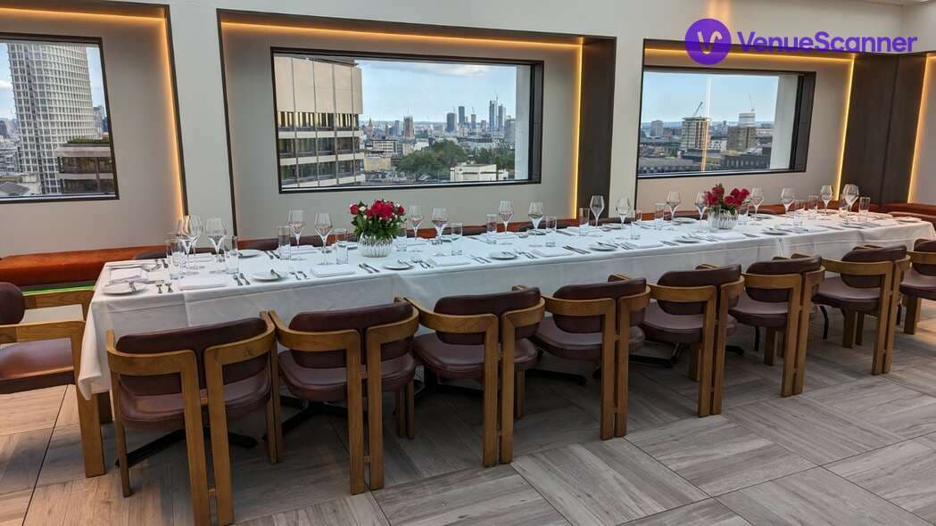 Met Lounge, Met Lounge photo #3