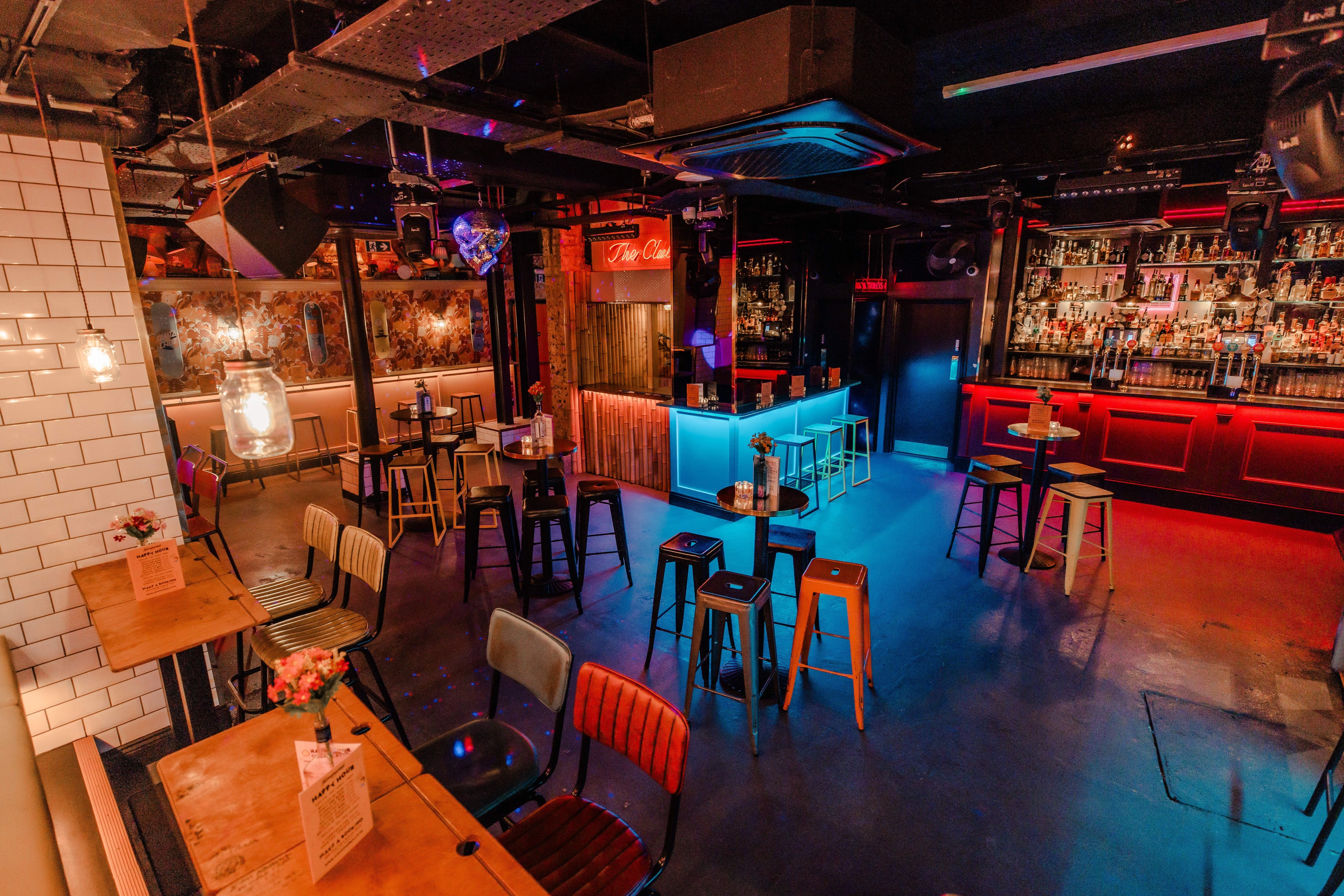 Photo of Simmons Monument