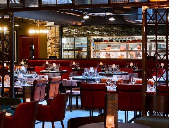 Photo of New Road Hotel, Mr. White's English Chophouse