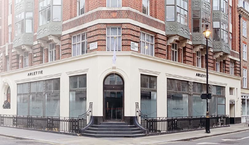 13-14 Margaret Street photo #2