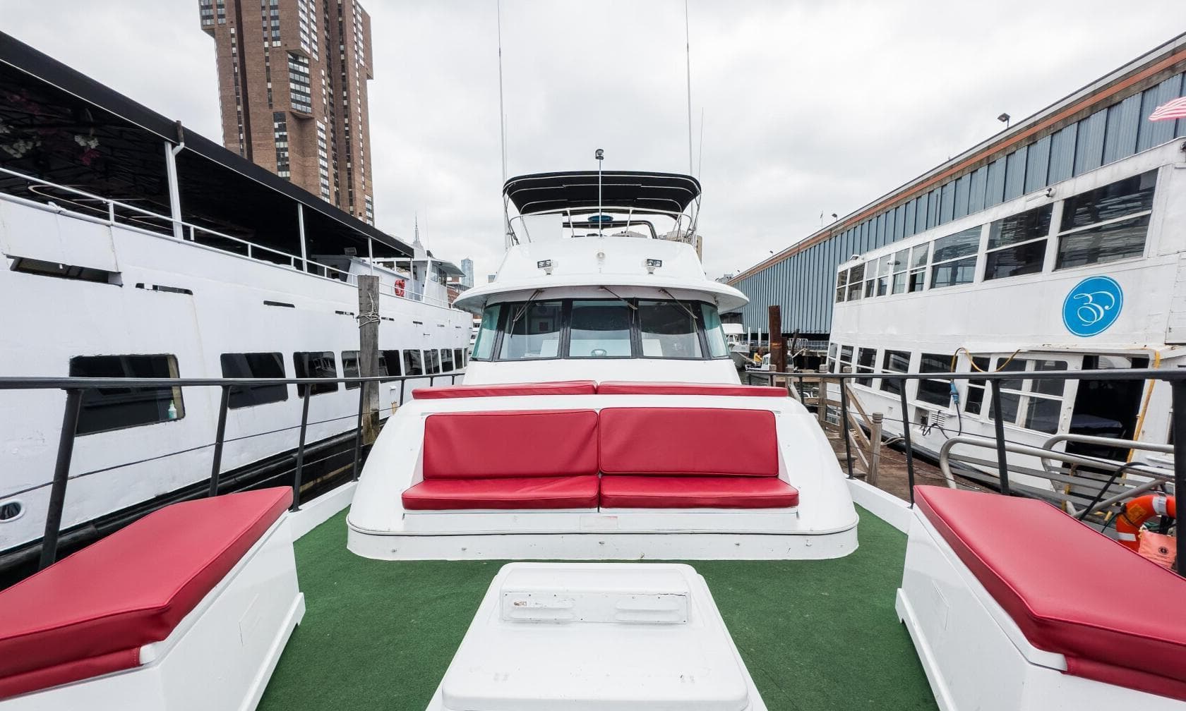 Photo of Pangea Yacht – NYC