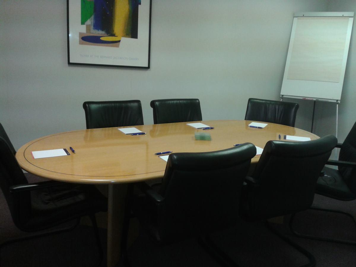 Clarendon Business Centres Belsyre Court, Boardroom photo #2