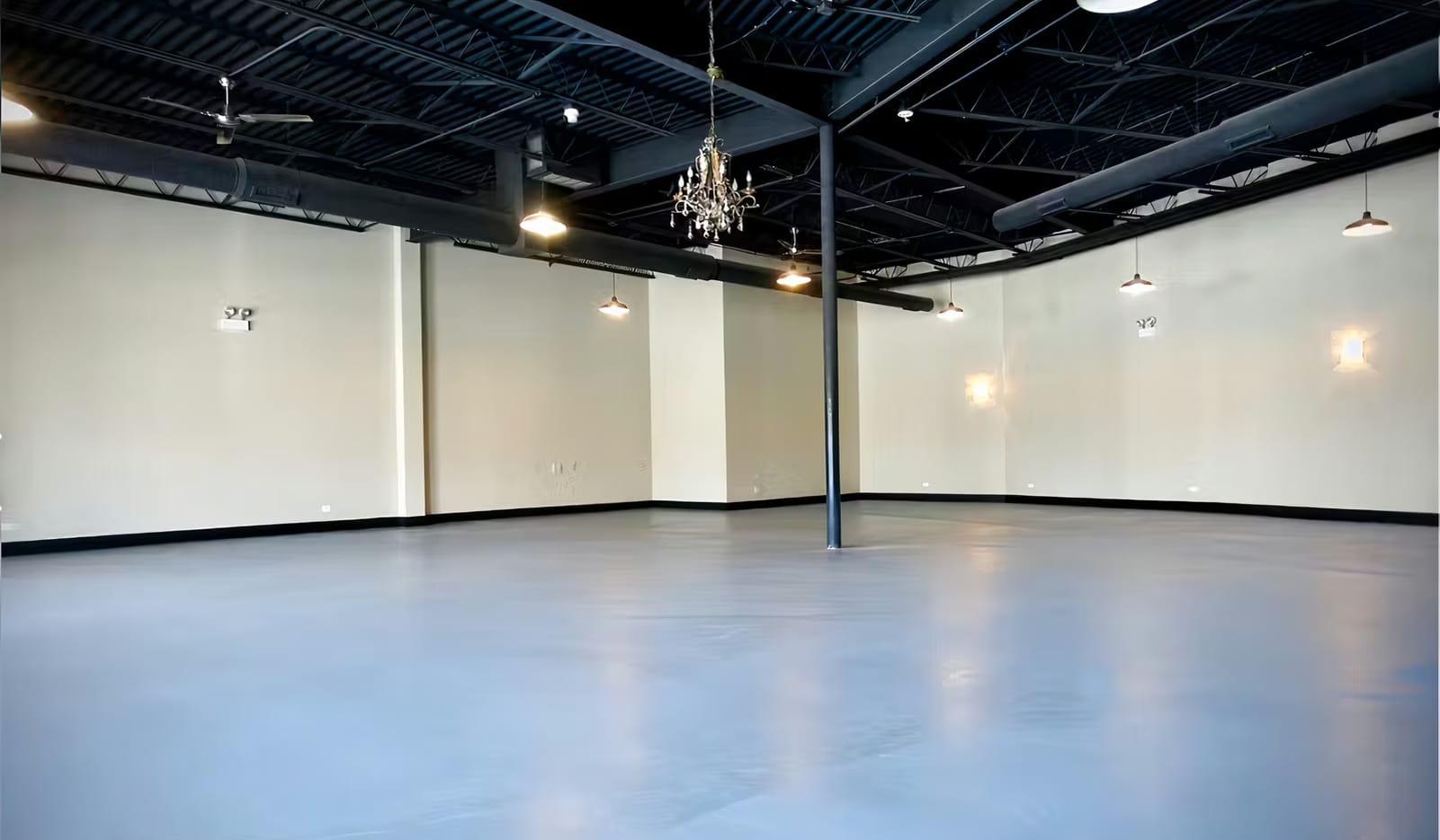 Photo of The Graff, Entire Venue