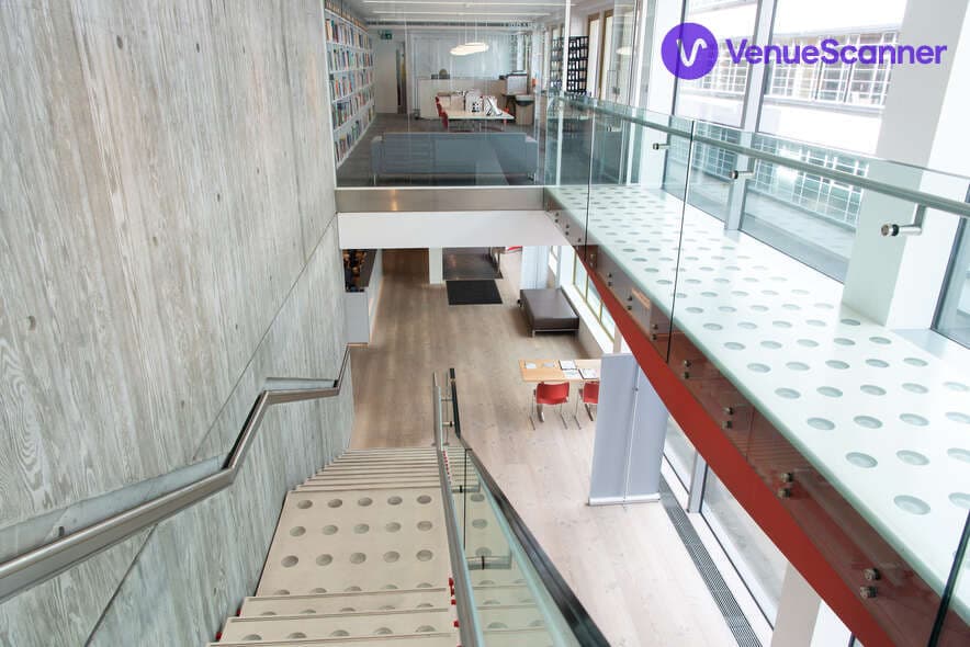 Executive Area, 47 Bastwick St. photo #2