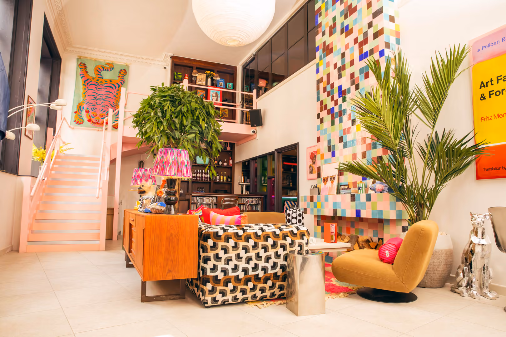 The Sitting Room, The Little Neon Door photo #1
