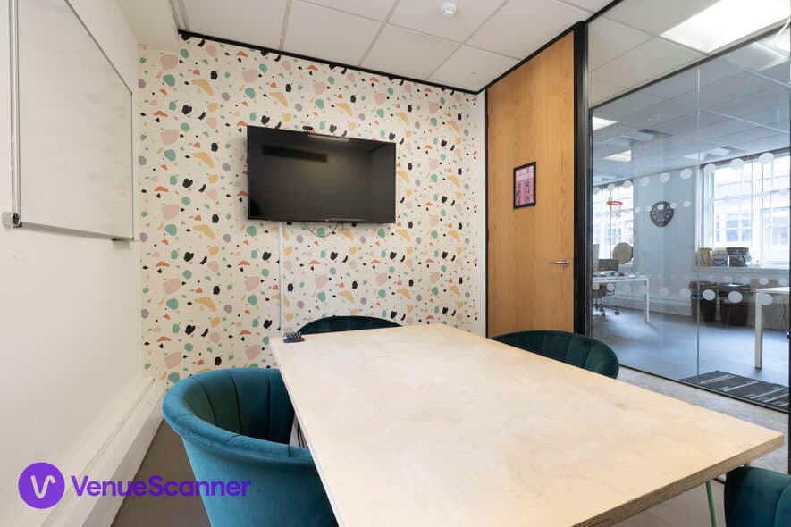 Yeager, Runway East Borough Market photo #1